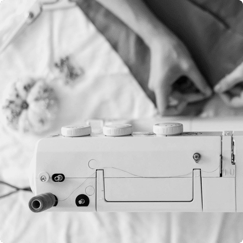 Quel est le niveau de difficulté pour un débutant à utiliser une machine à coudre brother ?